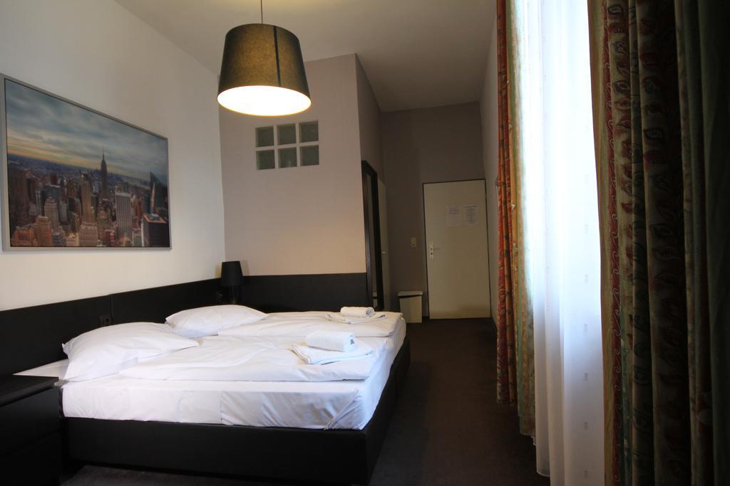 Carlton Hotel Frankfurt am Main Exterior foto