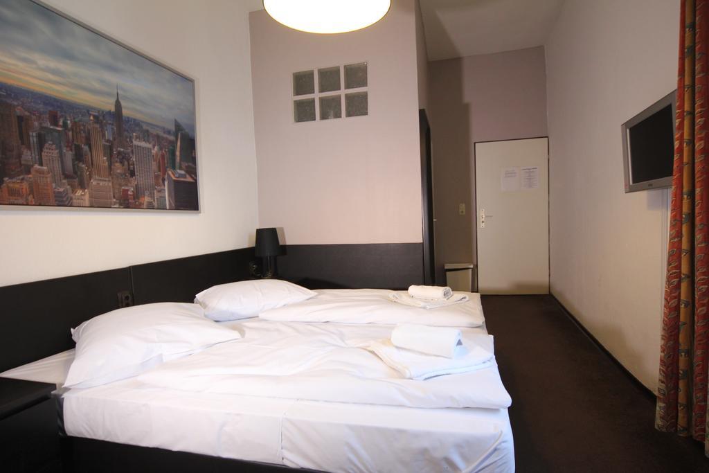 Carlton Hotel Frankfurt am Main Exterior foto