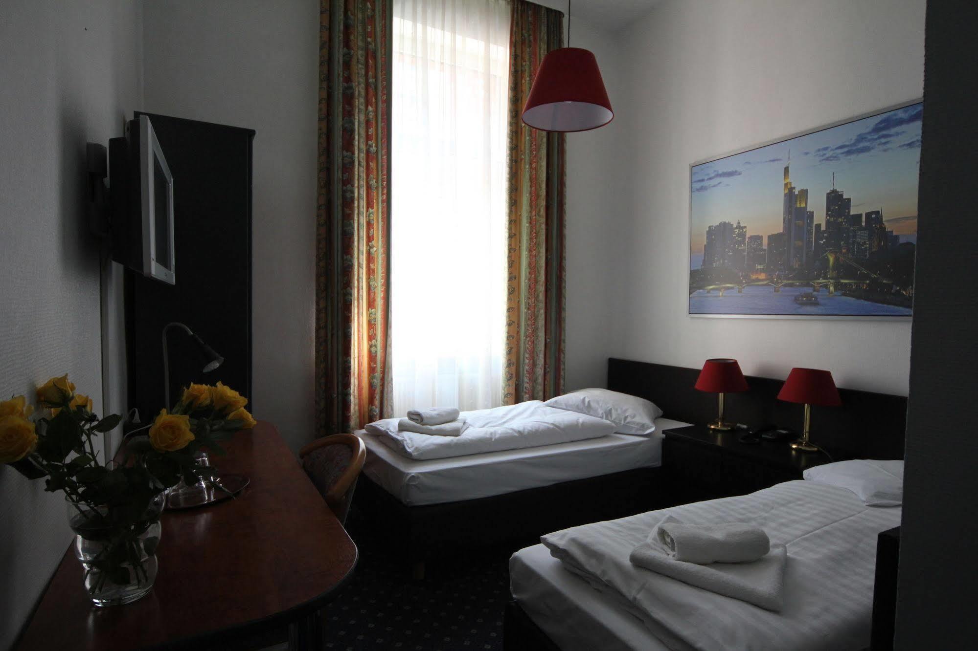 Carlton Hotel Frankfurt am Main Exterior foto